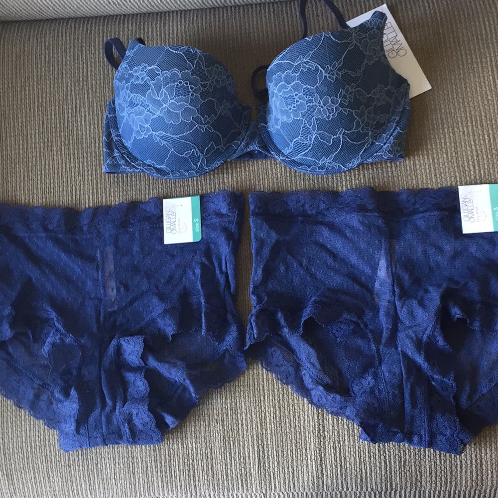 Gilligan & O’Malley Bra and Panty Set